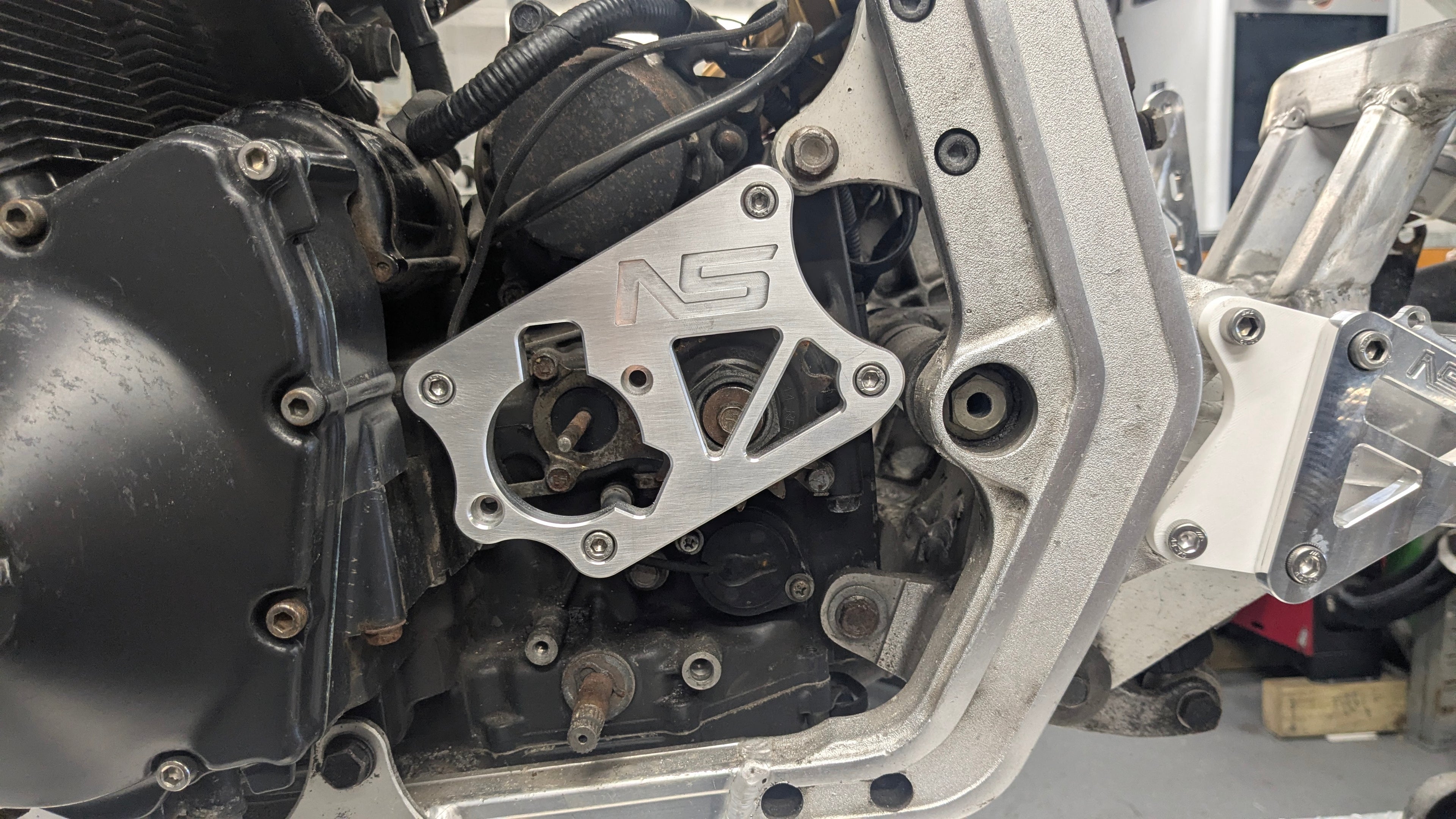 Nabspeed GSXR1100/750 + GSF1200/600 Billet Sprocket Cover